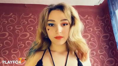 Mágikus virtuális valóság szemüveg adott nekem szex Harley Quinnel